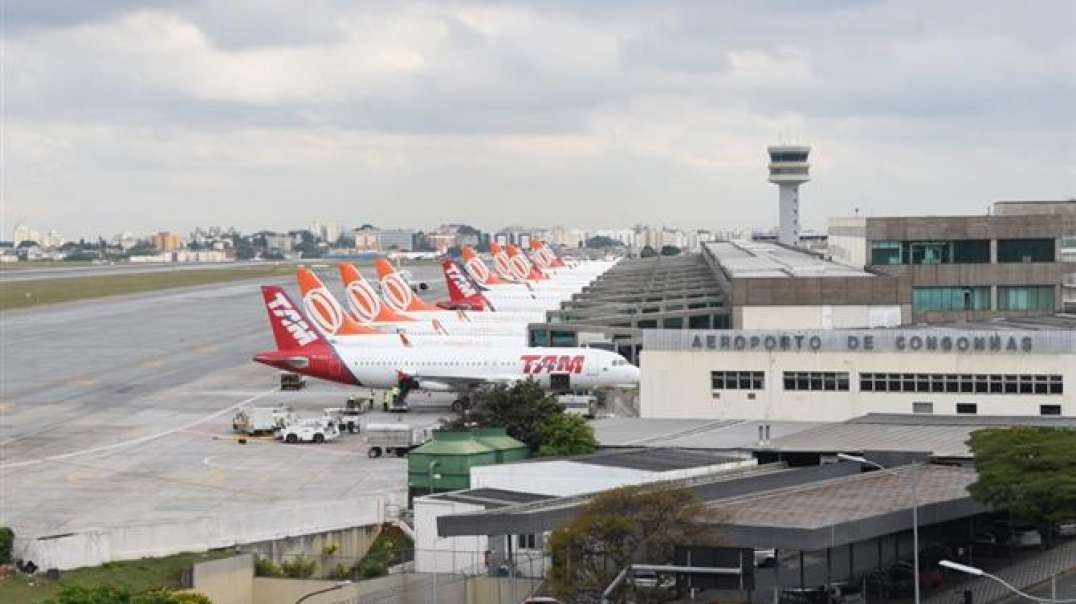 Vista aérea São Paulo - Aterrissagem Aeroporto Congonhas