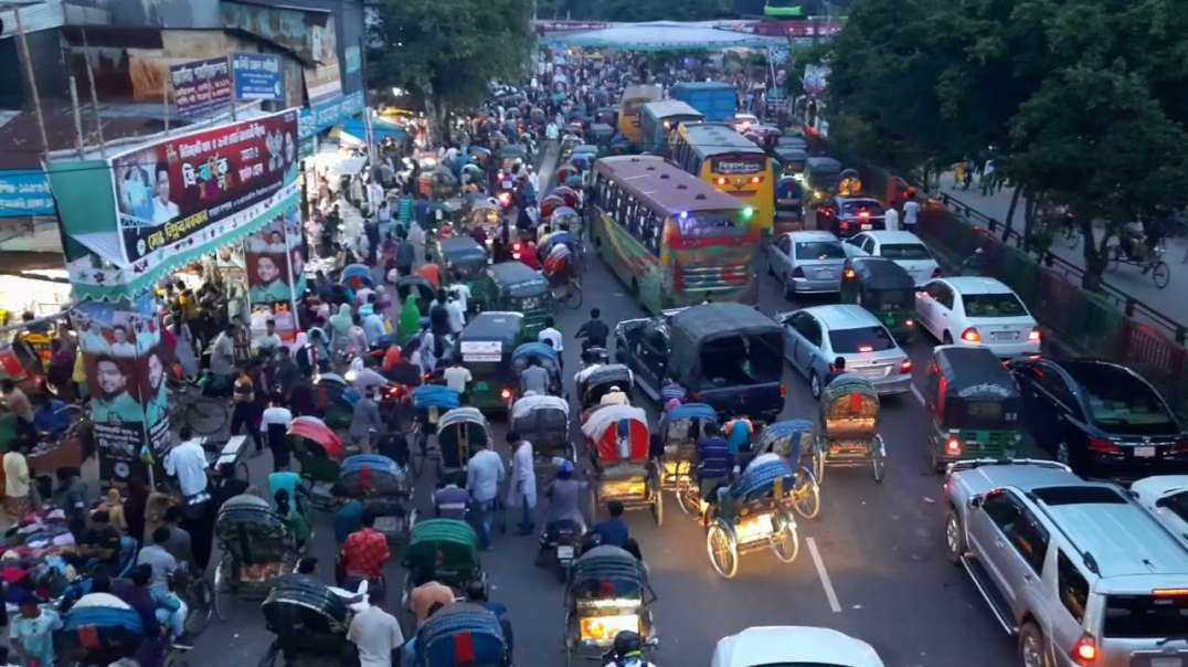 Engarrafamento/sinal na cidade de Dhaka India
