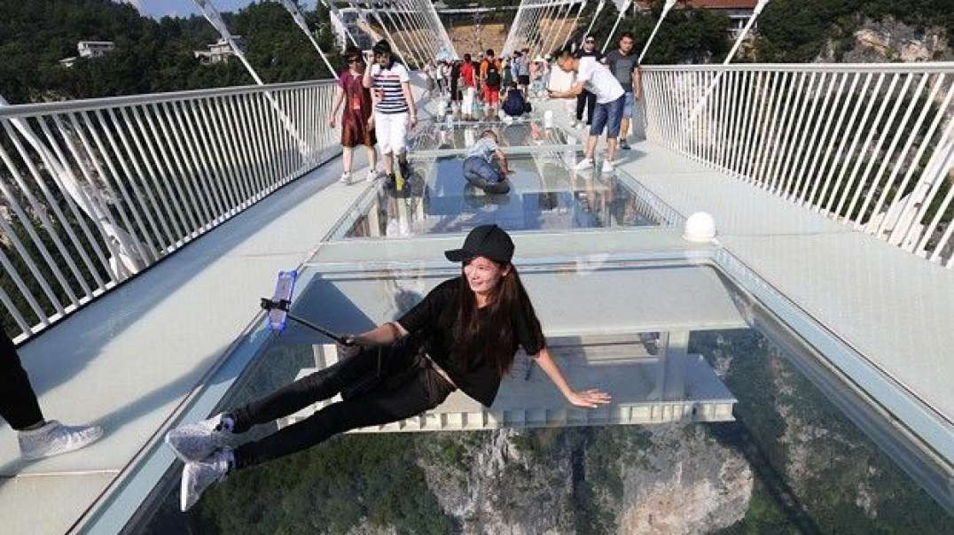 China tem a maior ponte de vidro do mundo