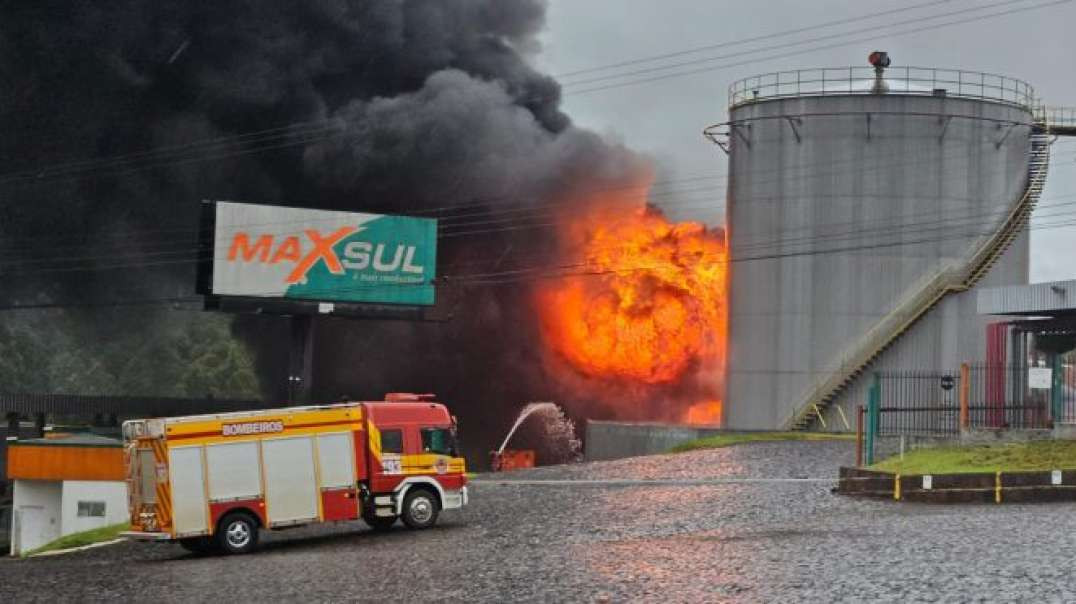 Incêndio de grandes proporções atinge distribuidora de combustíveis em Chapecó