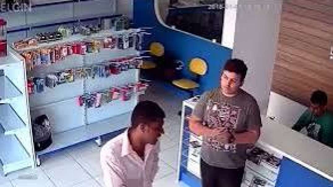 Ladrão se Dando mal ! Foi comprar celular sem dinheiro e pediu bala de troco