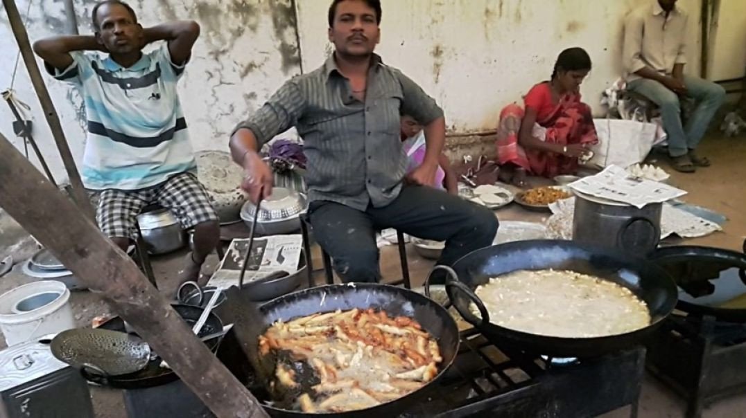 Comida de rua na feira - Índia