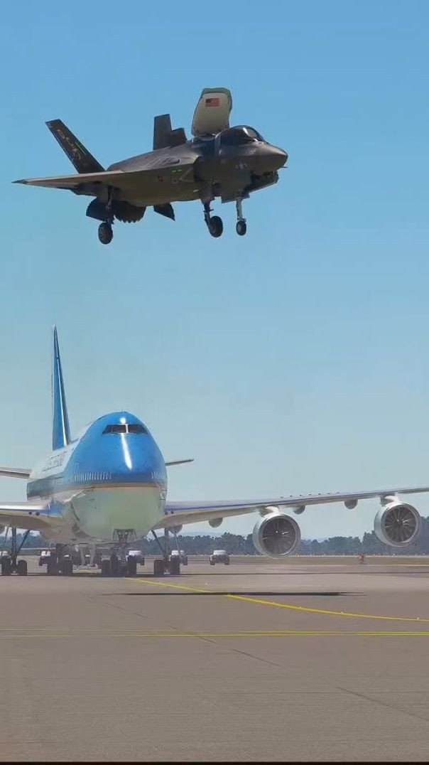 US Air Force F-35 Jet escorting Air Force One and landing-003