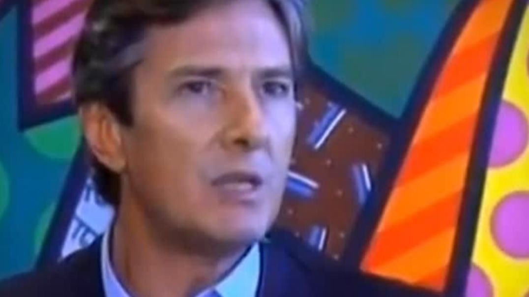 ⁣Collor utiliza termos como “pantomima” e “patuscada” para deslegitimar a acusação e colocar o interl