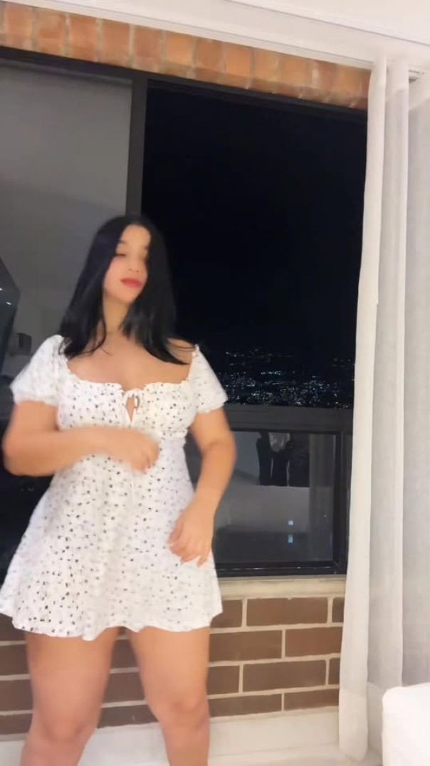 Em casa di boa ! #boy #video #dubai