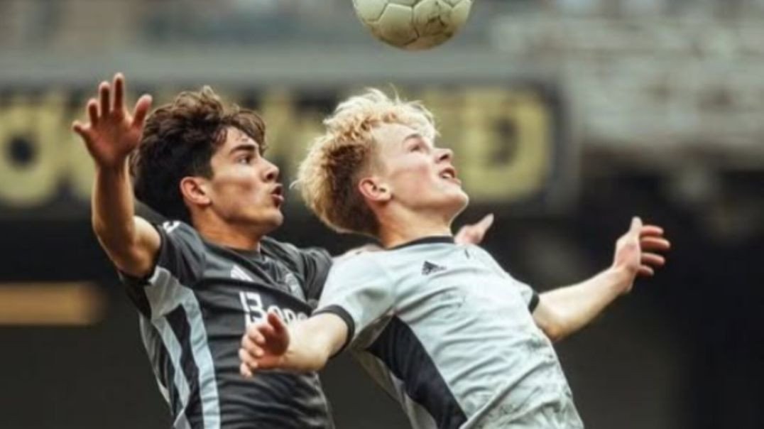 ⁣Flutuando para cima #esporte #futebol