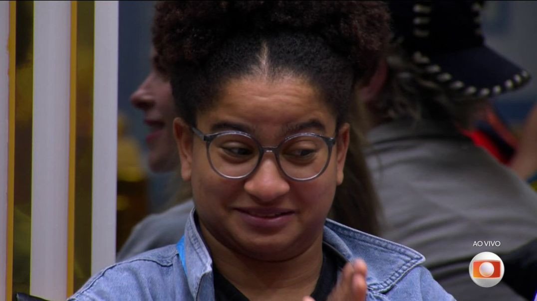 ⁣O Líder Juliano Floss indica Gabriela ao Paredão!