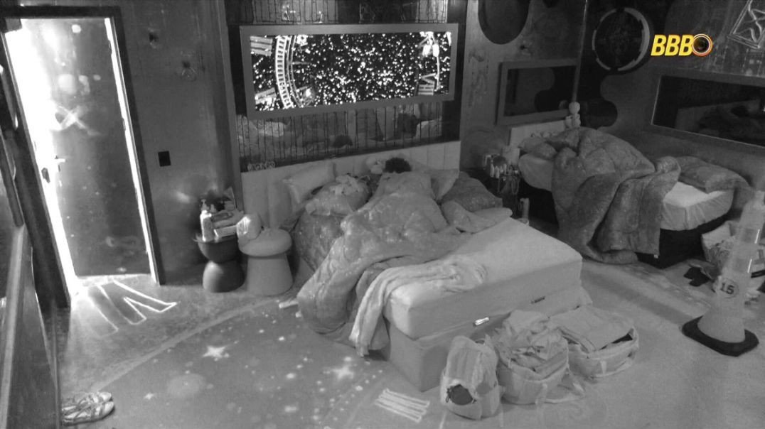 ⁣O castigo do Monstro rendendo farpas! 😈 Jordana acende a luz do Quarto Eternidade e Milena diz, quan