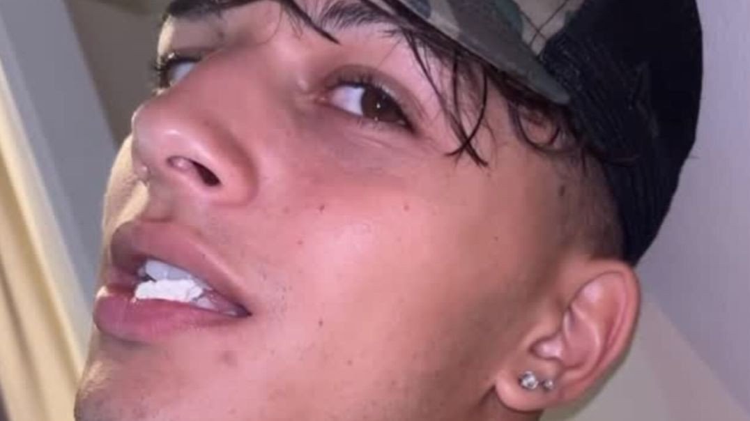 ⁣Cala, não a letra, por favor. Estava só vibrando bem 👀