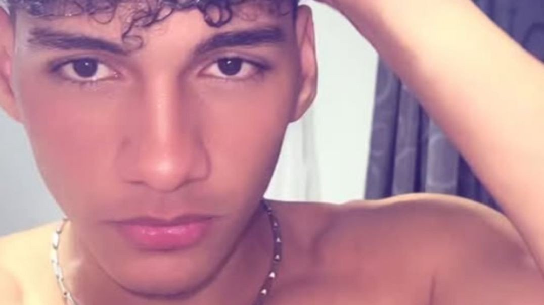 ⁣Sozinho ! Em Casa