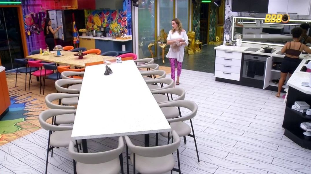 Ana Paula e Jordana voltam a trocar farpas e brigam na cozinha. 🔥