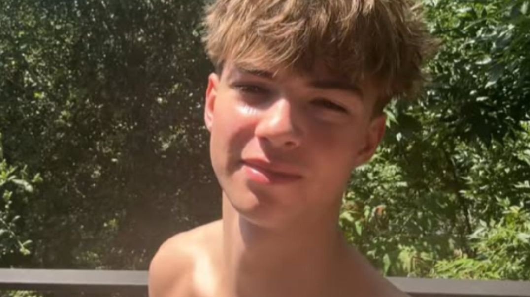 Cabelo ! Tá feio demais em