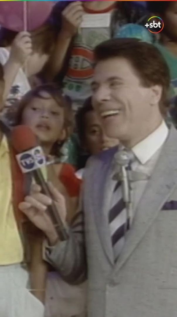 O Silvio: 👀👀👀 😆  E foi assim que o Domingo no Parque se tornou um clássico do SBT!  Qual era a sua p