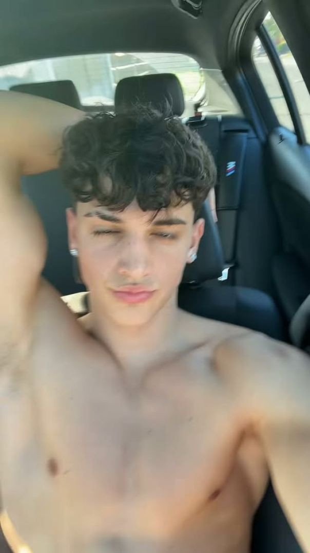 Bora ! Indo pra academia! #boy
