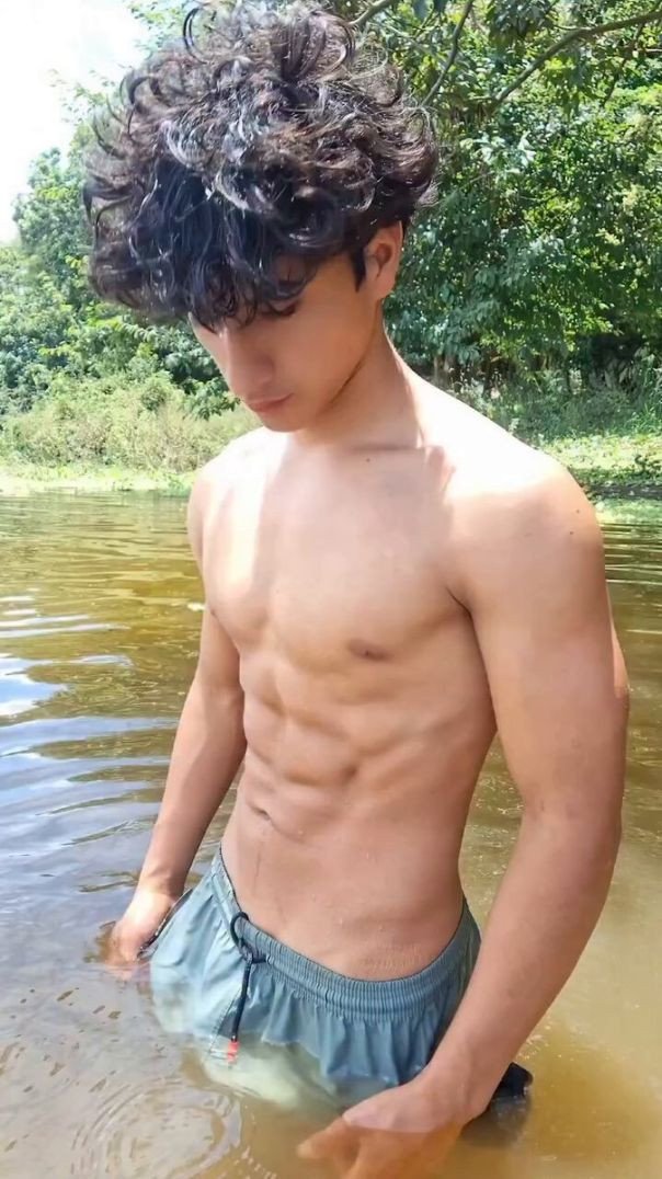 Banho No Rio !     #boy