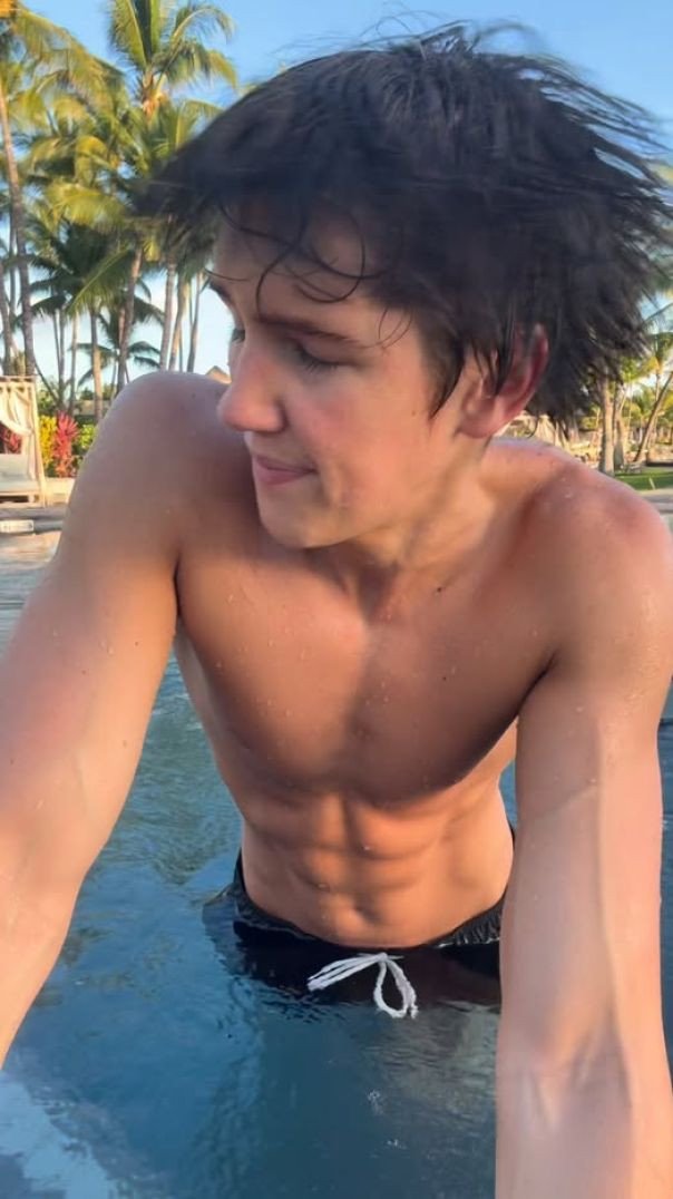Piscina domingo!  #boy