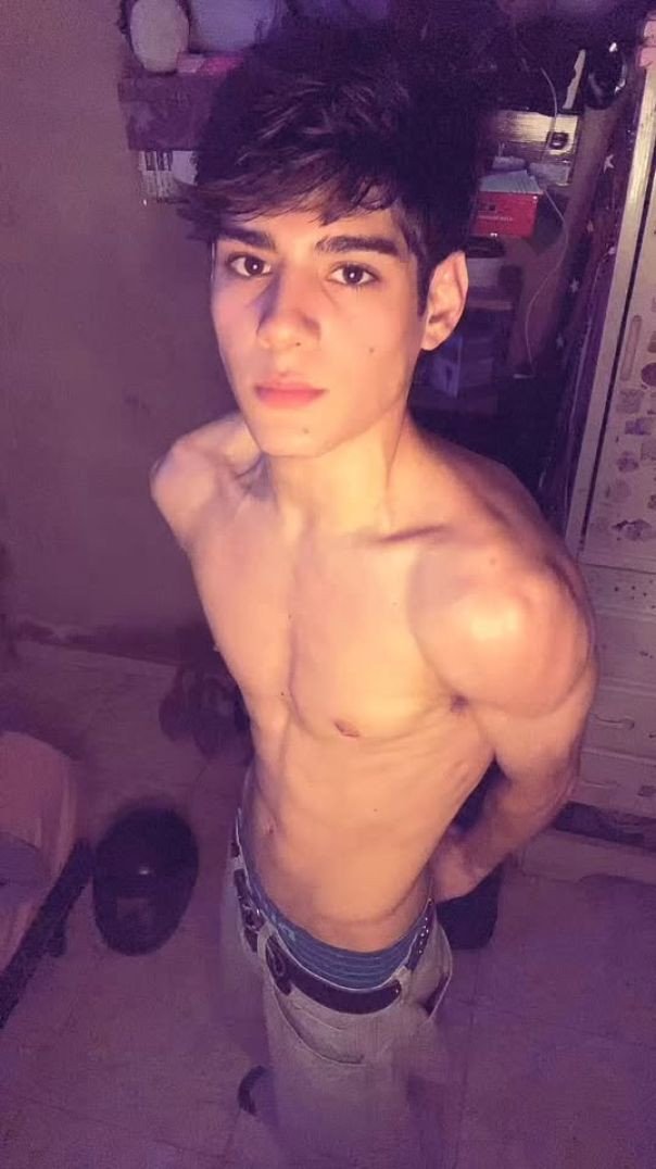 Sena Me encanta ver como mi físico mejora cada vez más 🔥😚 #boy